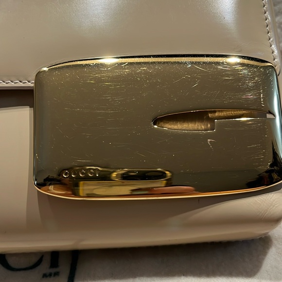 Gucci Patent Leather Clutch Handbag, Vintage (1980’s) Authentic. Light Tan/Bone - Picture 4 of 10